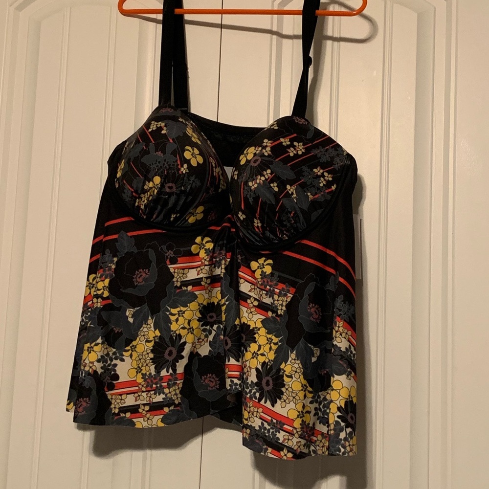 NWT Swimsuits For All Tankini Top